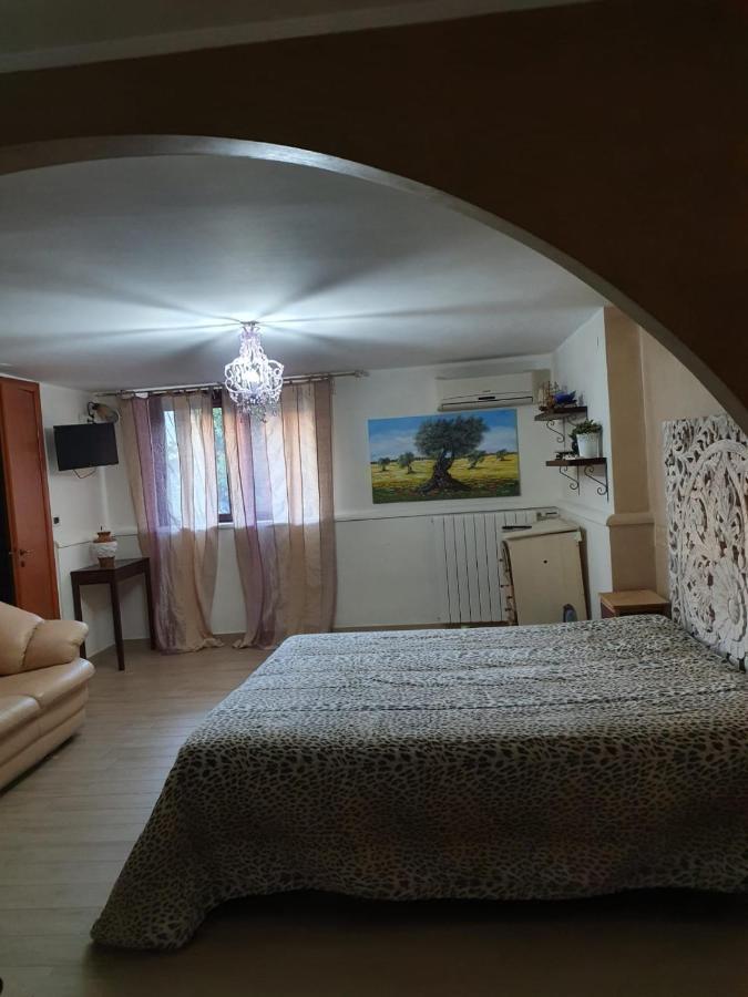 Crispiano Bed And Breakfast Da "Cenzino" מראה חיצוני תמונה
